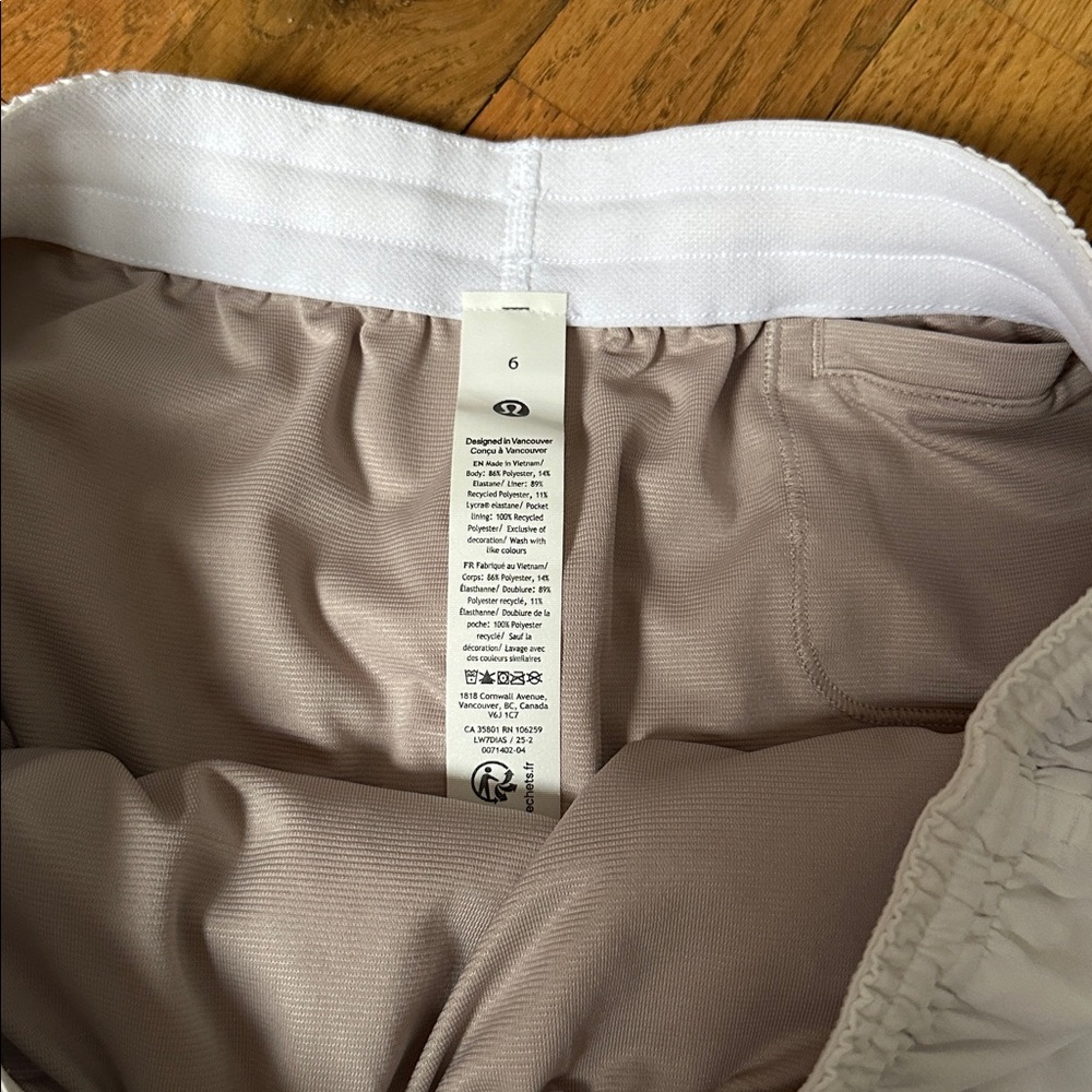 Lululemon Pace Rival High-Rise Short 3" Color White Size 6 - Picture 5 of 6